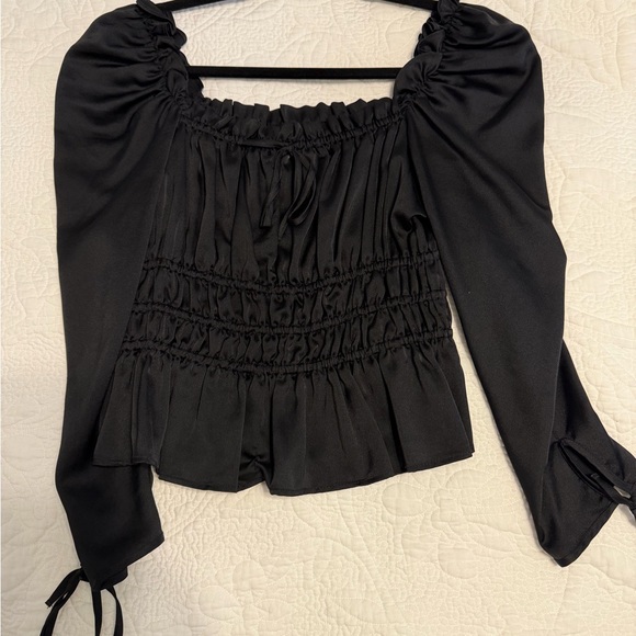Topshop Black Smocked Peasant Blouse with Tie Cuffs - Picture 3 of 5